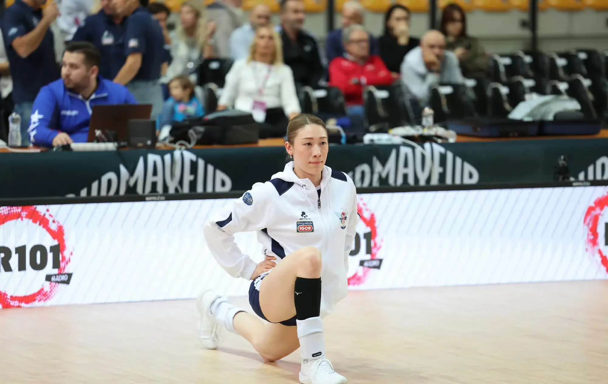 女排在先赢, 只能用中规 女排在先赢, 只能用中规