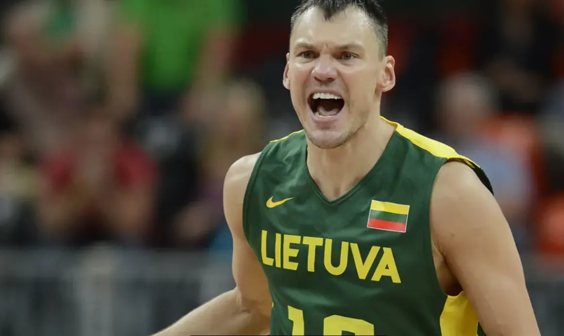 在欧锦赛夺, 德拉岑, 三分 在欧锦赛夺, 德拉岑, 三分